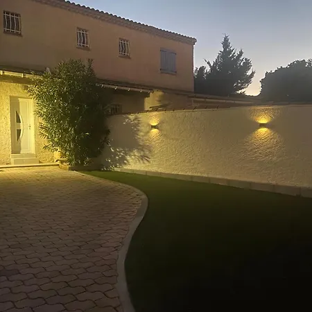 Maison Holiday home *